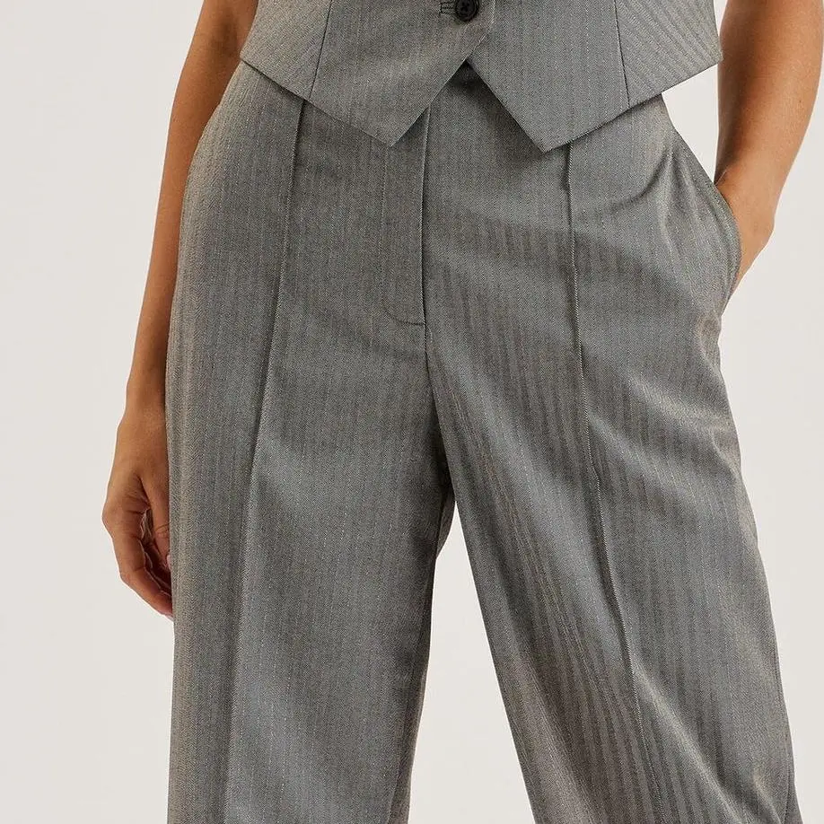 Custom Herringbone Wide Leg Tailored Trousers (2).jpg