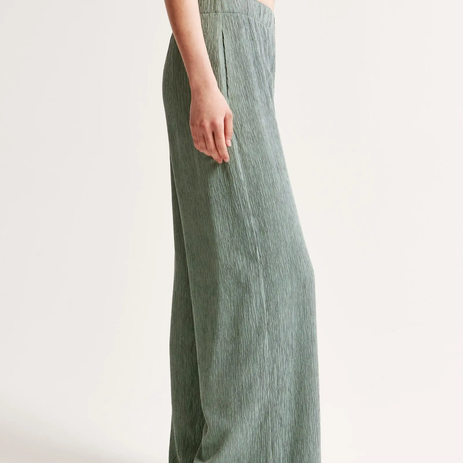 Crinkle Textured Pull-On Pant (4).jpg