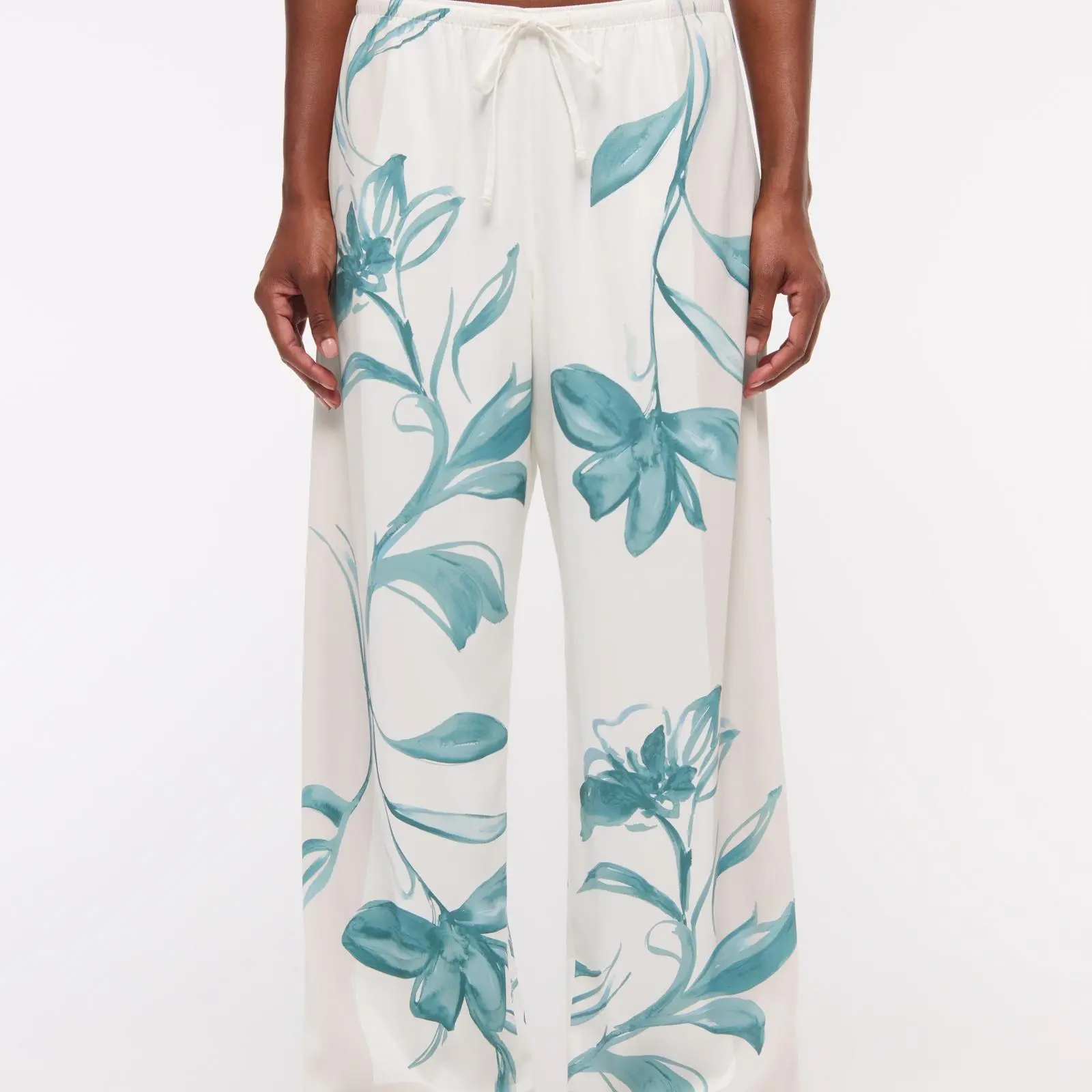 Drapey Wide Leg Pull-On Pant (2).jpg