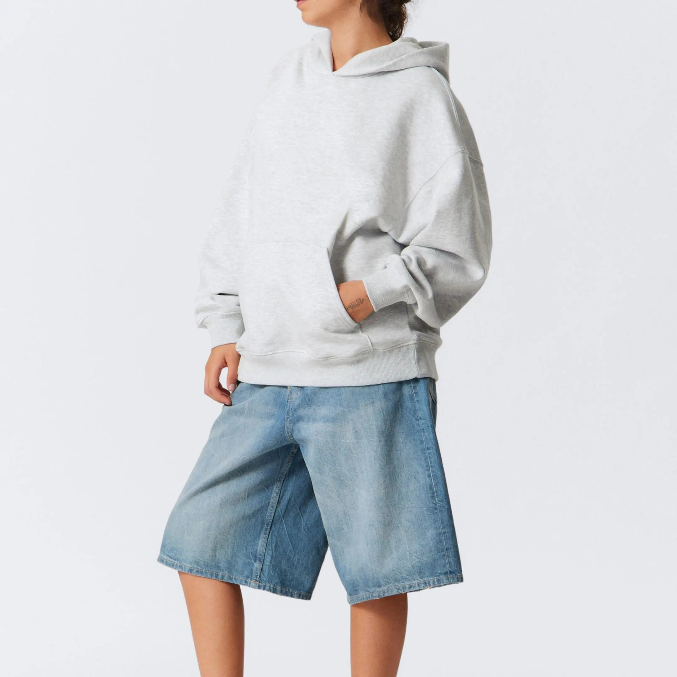 hoodies women.jpg
