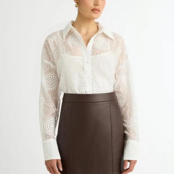 Custom 2025 white long sleeve office blouse for women.jpg