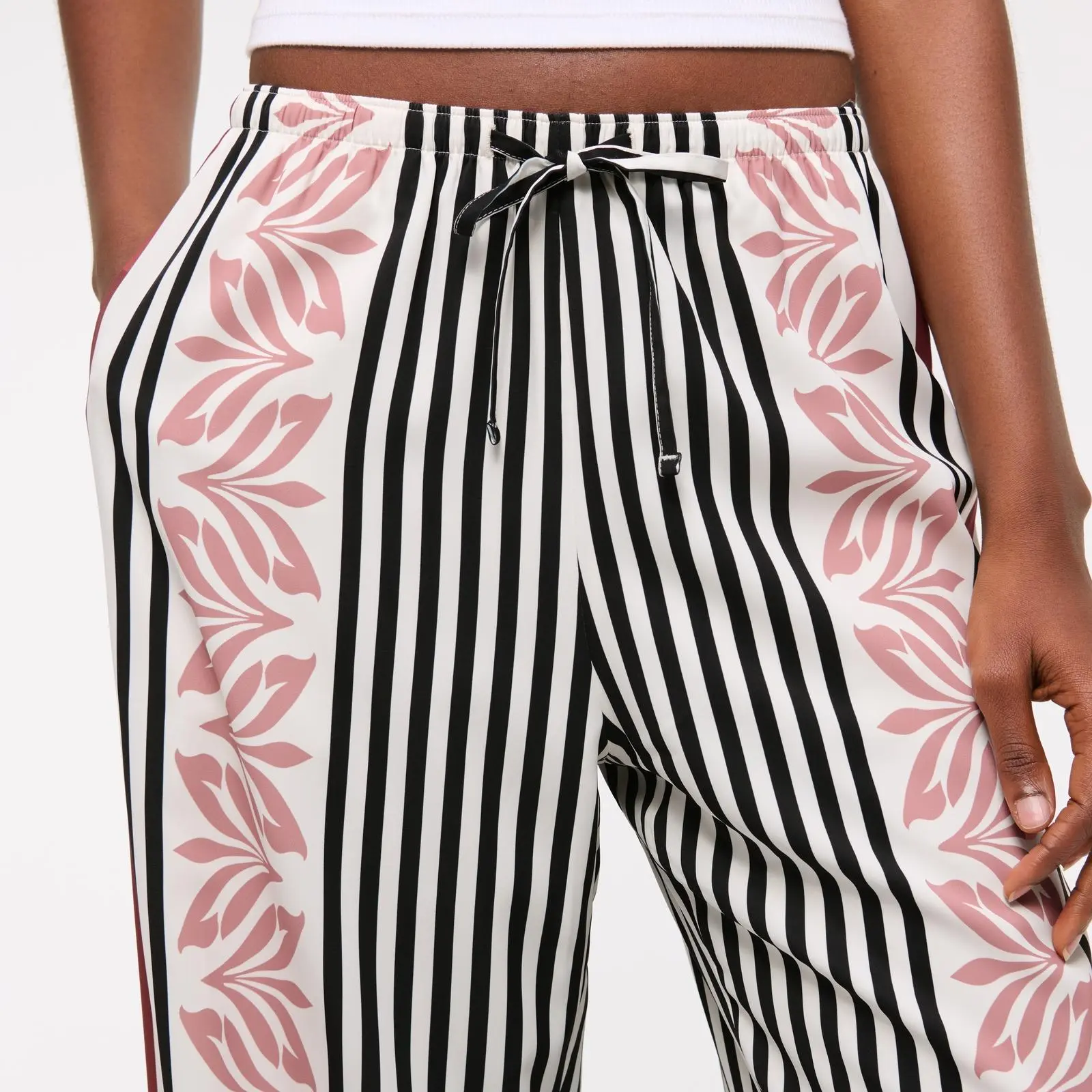 Drapey Wide Leg Pull-On Pant (7).jpg