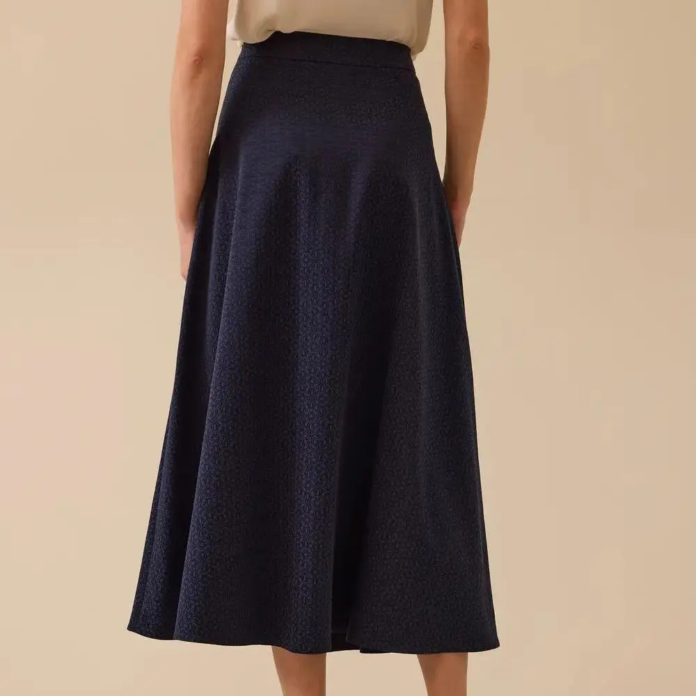 Custom Waist Fitted Pleated Long Skirt (7).jpg