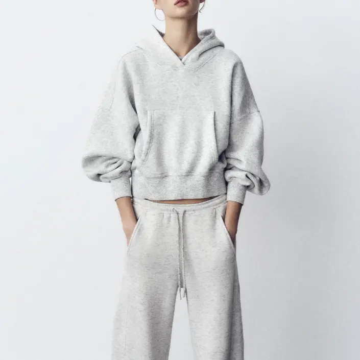 Oversized Grey Cropped Hoodie - Comfort & Style