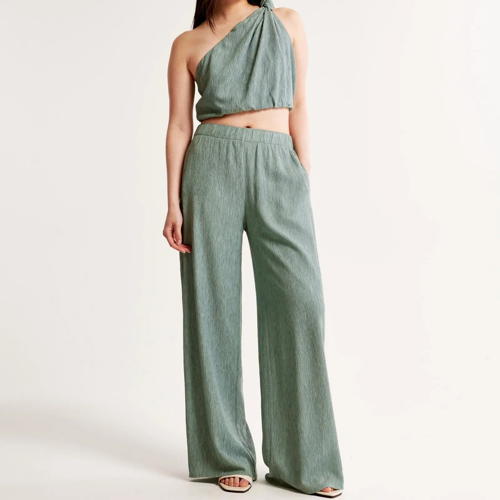 Custom Crinkle Textured Pull-On Pant