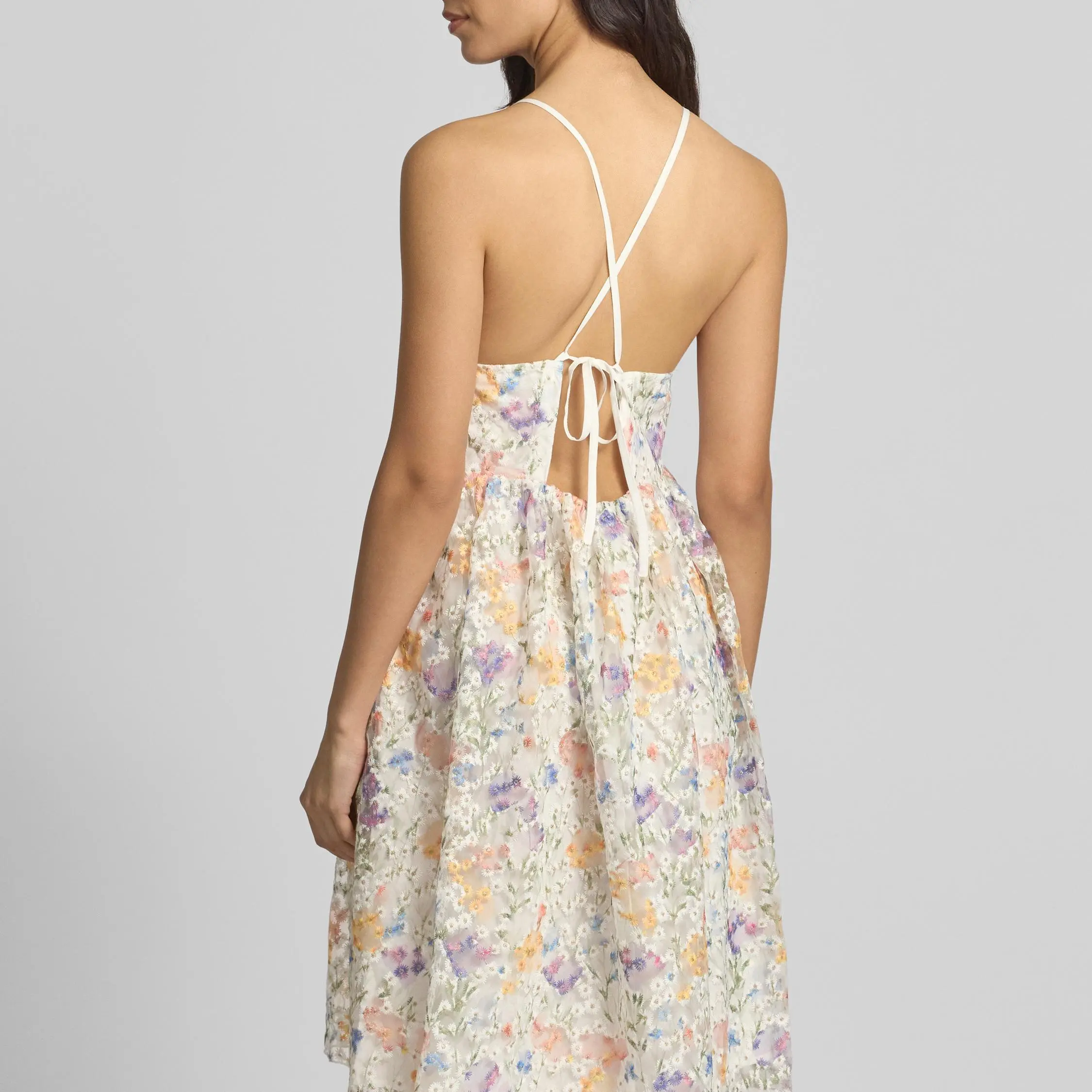 Knee-length dress with V-neck (4).jpg