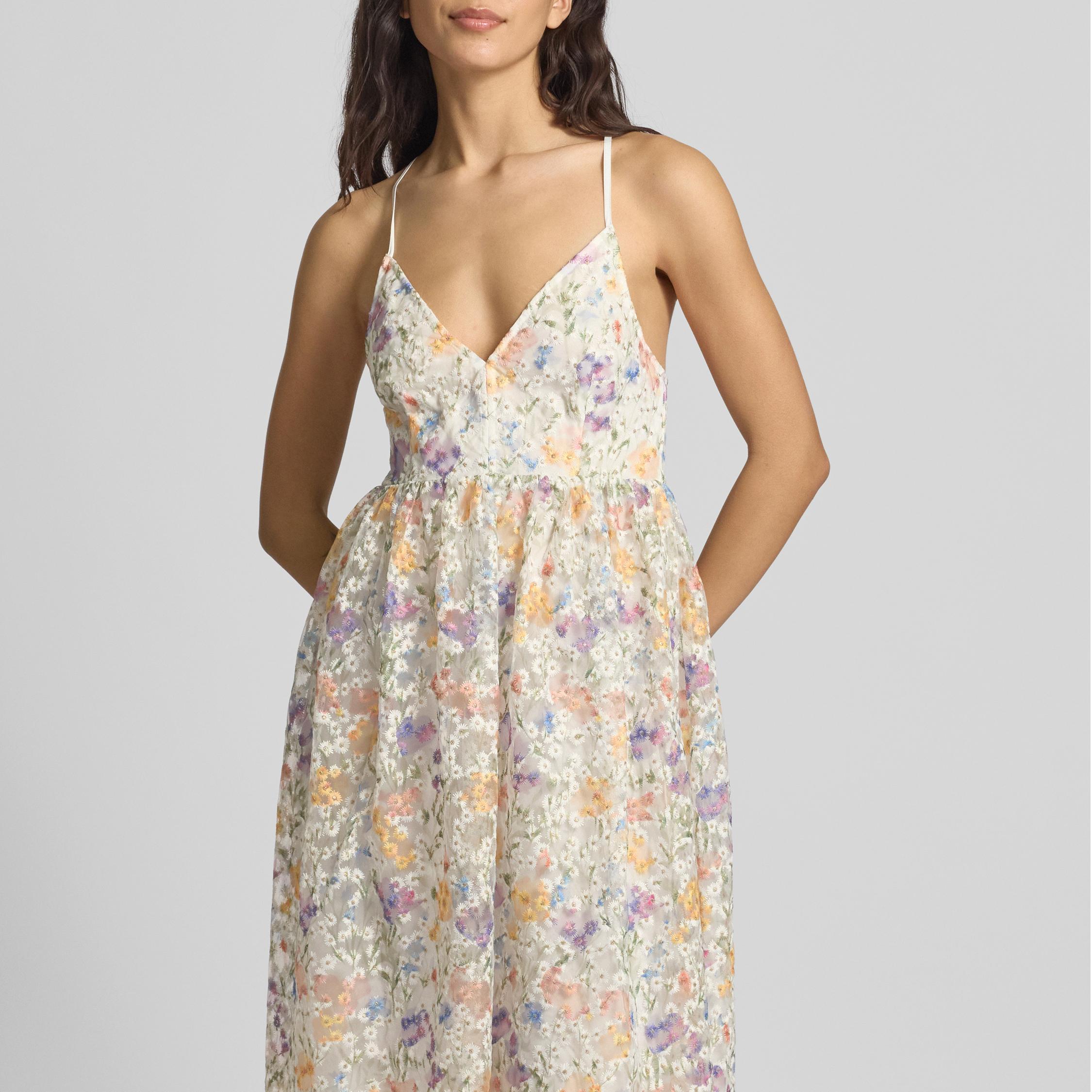 Knee-length dress with V-neck (3).jpg