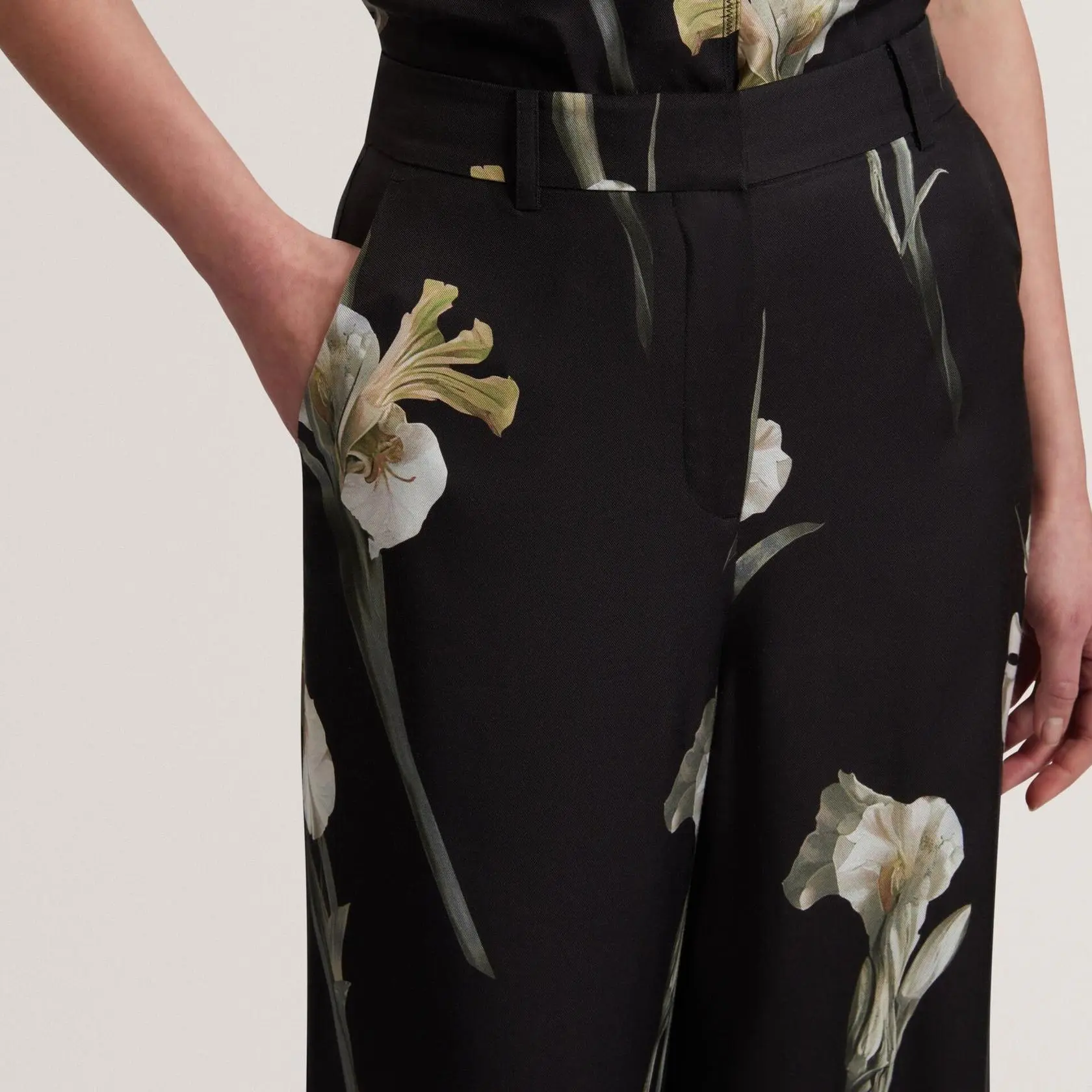 Custom Floral Print Wide Leg Tailored Trousers (4).jpg
