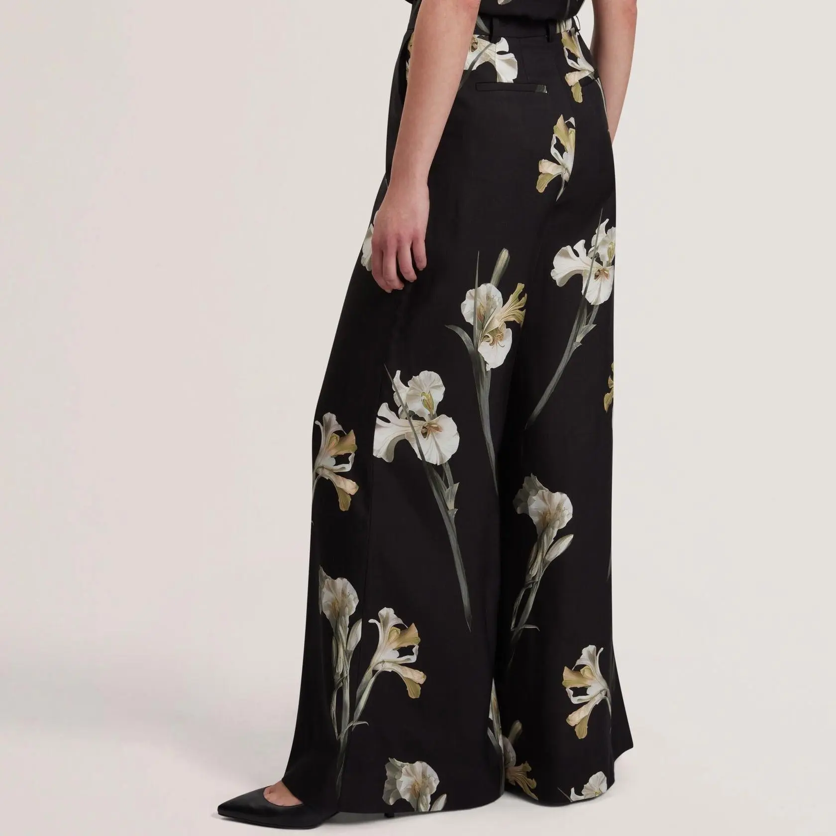 Custom Floral Print Wide Leg Tailored Trousers (5).jpg